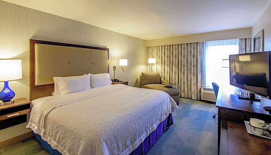 Hampton Inn By Hilton And Suites Jackson-Coliseum