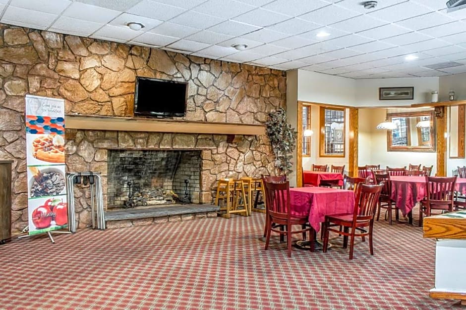 FairBridge Inn & Suites Poconos