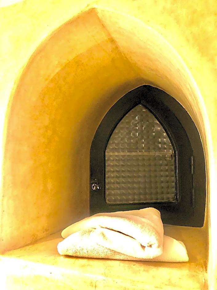 Riad ABBASSIA Marrakech Premiere - Authentic Medina Experience