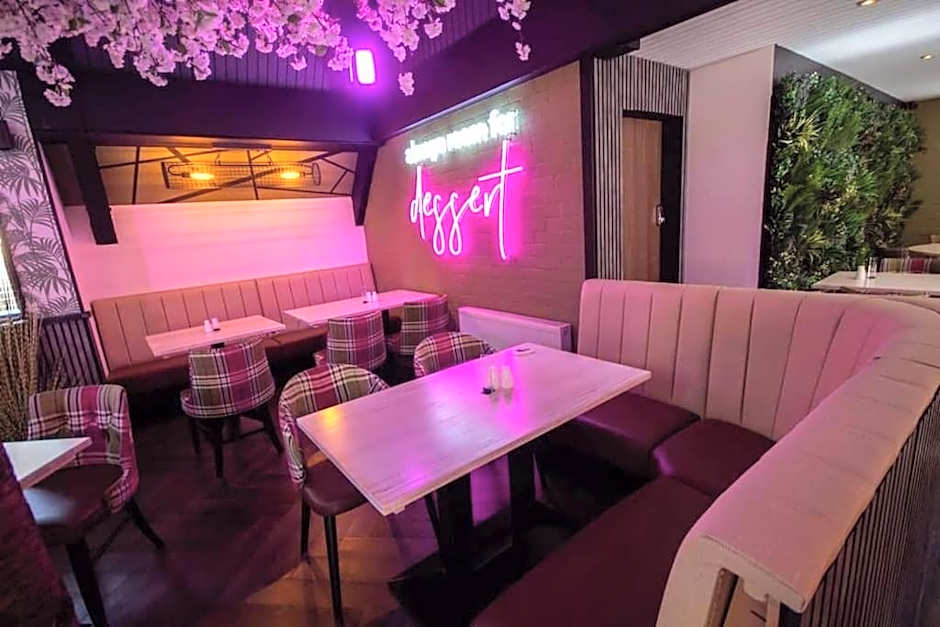 Beautiful Borders Cabin