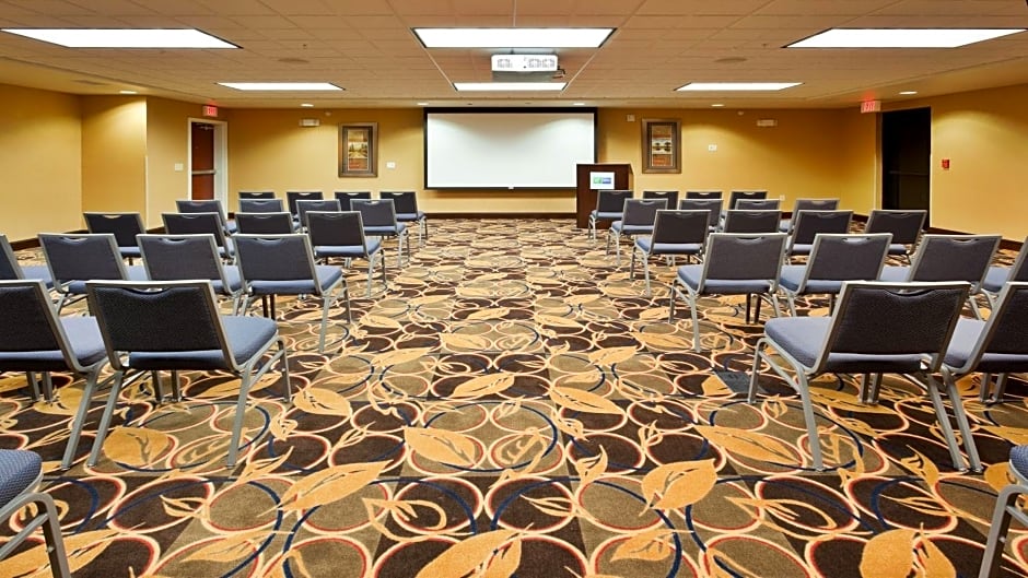 Holiday Inn Express and Suites Great Falls By IHG