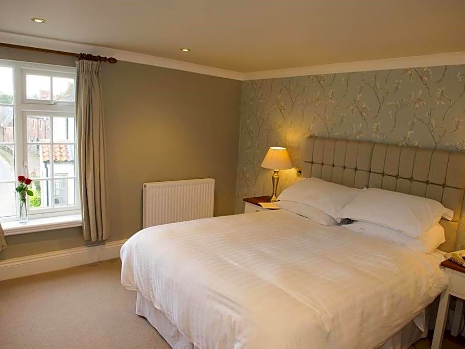Photo 1 of 18 of Deluxe 2 Beds