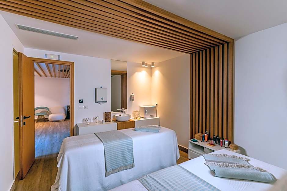 Cresanto Luxury Suites