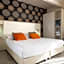 L'Hotel