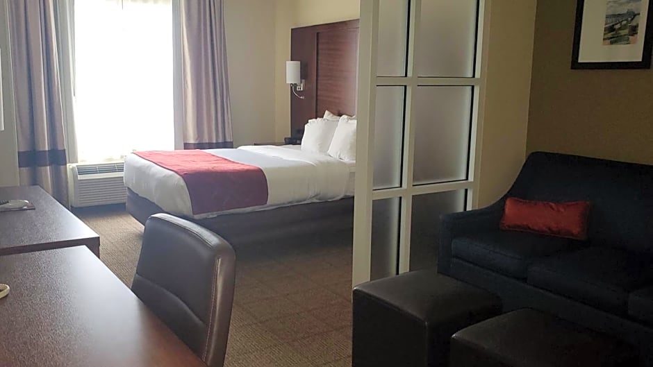 Comfort Suites