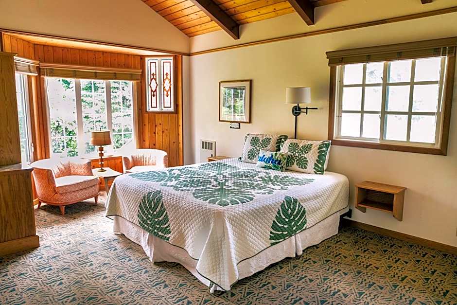 Kilauea Lodge and Restaurant