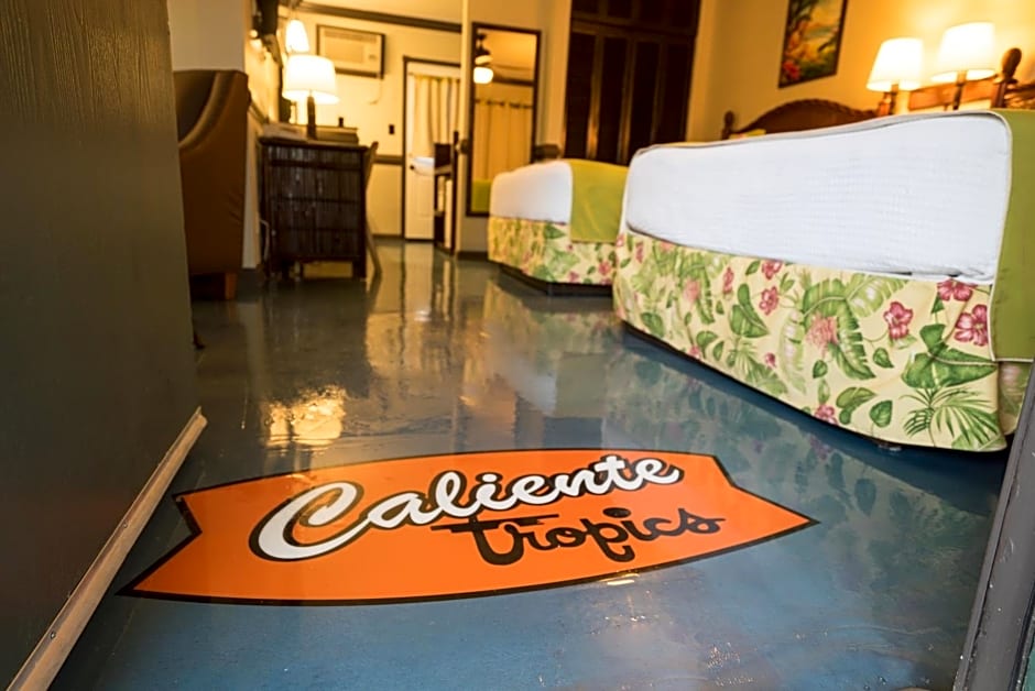 Caliente Tropics Hotel