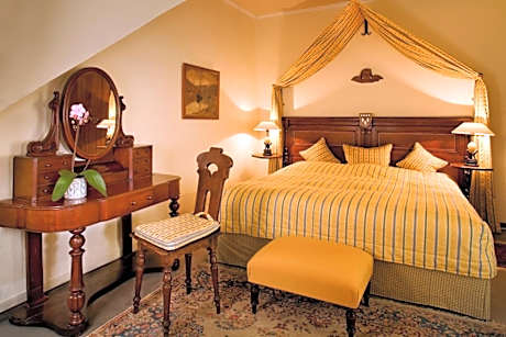 Large Double Room