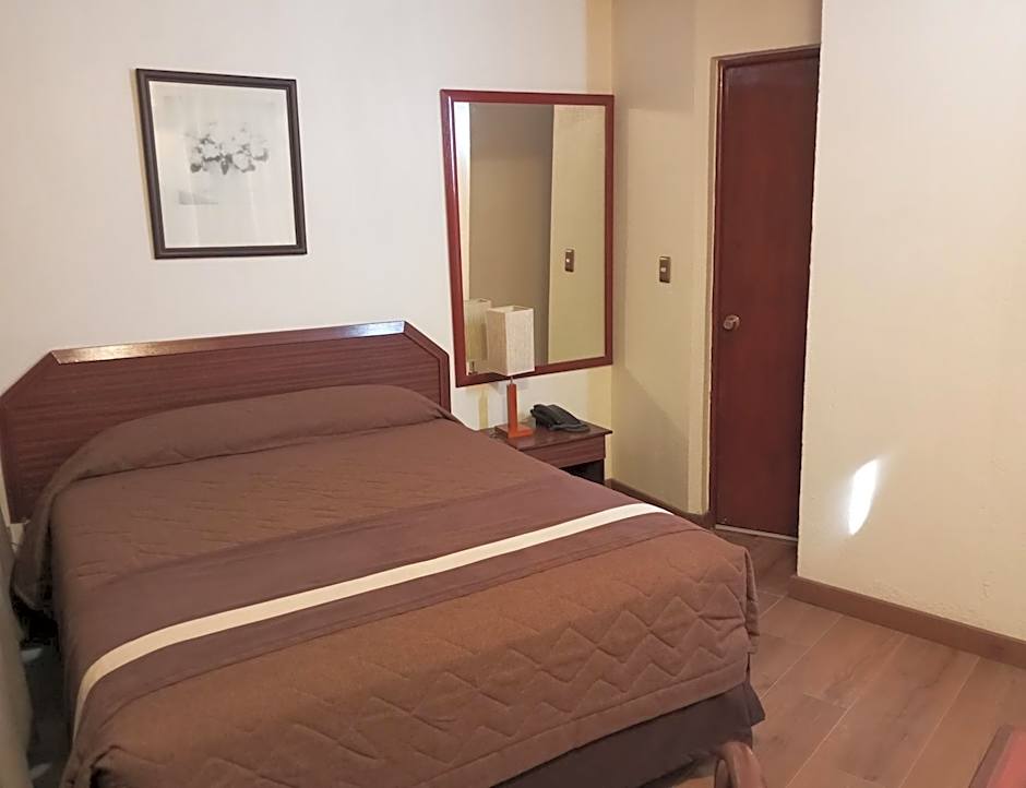 Hotel Alcala del Rio