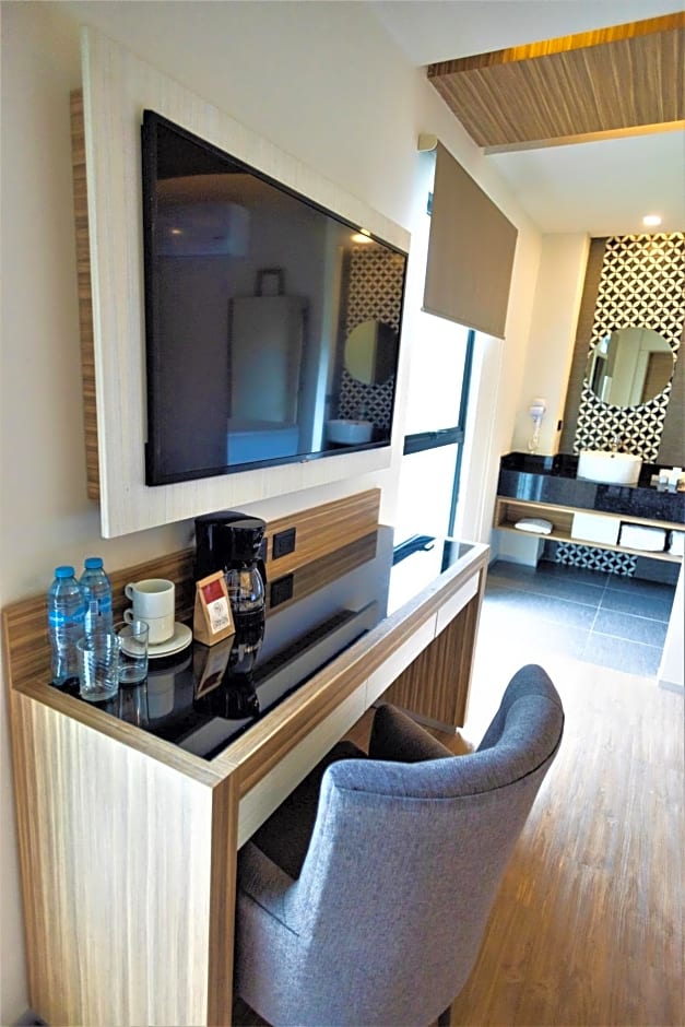 Hotel Plaza by Kavia
