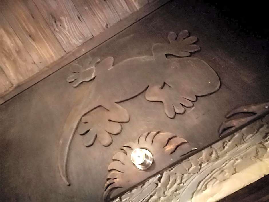 Taketomijima Guesthouse and je Taime