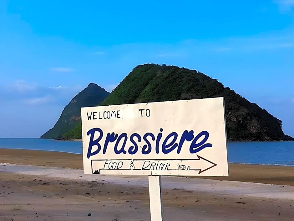 Brassiere Beach Hotel