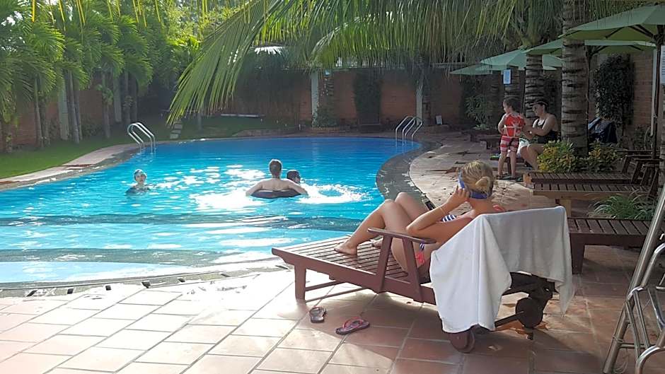 Volga Apartment Hotel