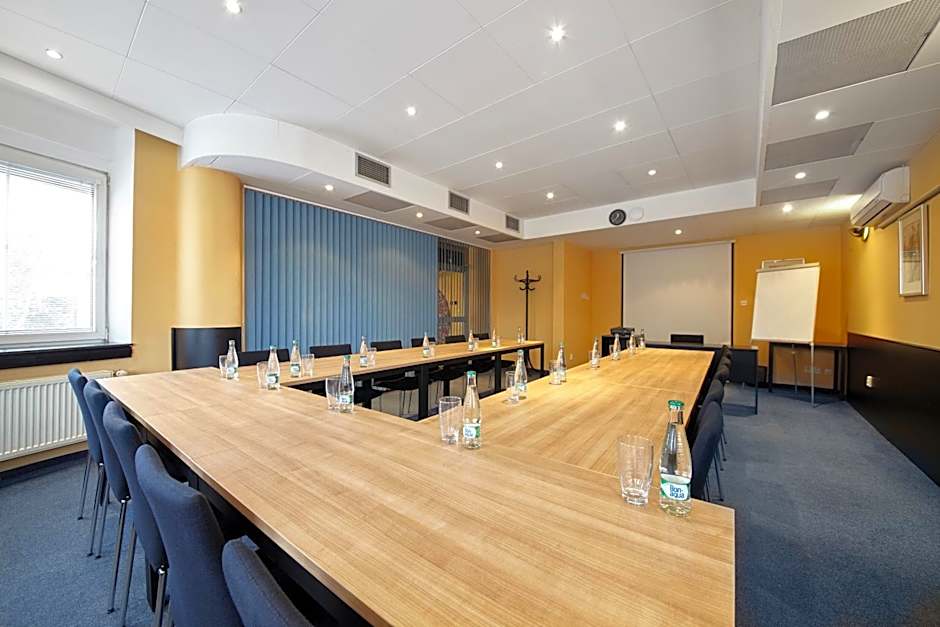 Hotel Tulipan Pruhonice