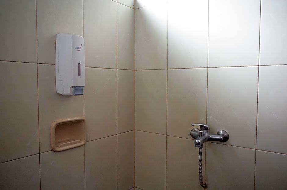 RedDoorz near Taman Kota Lapang Merdeka Sukabumi