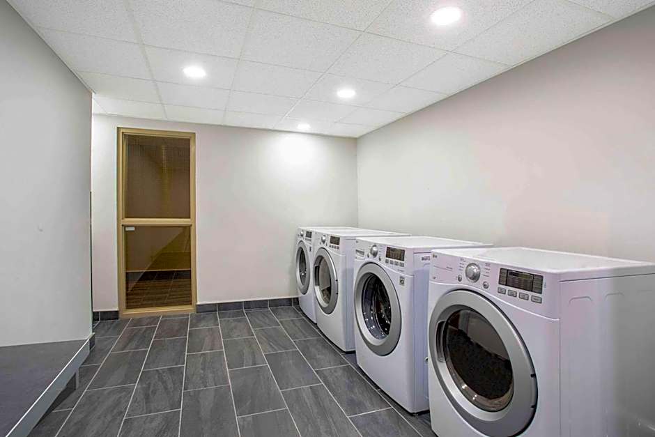 Quality Inn & Conference Centre Kingston Central