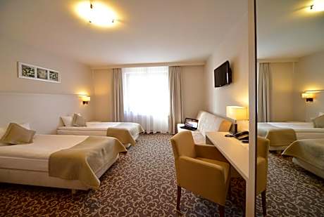 Premium Quadruple Room