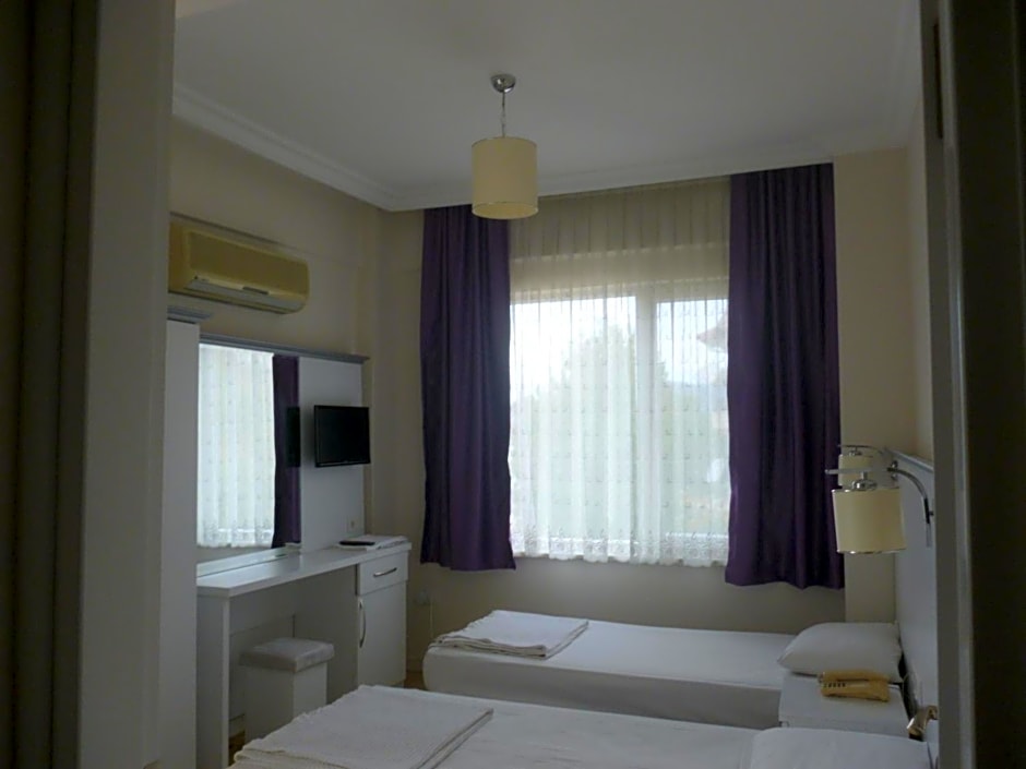 Cicek Hotel & Apartments