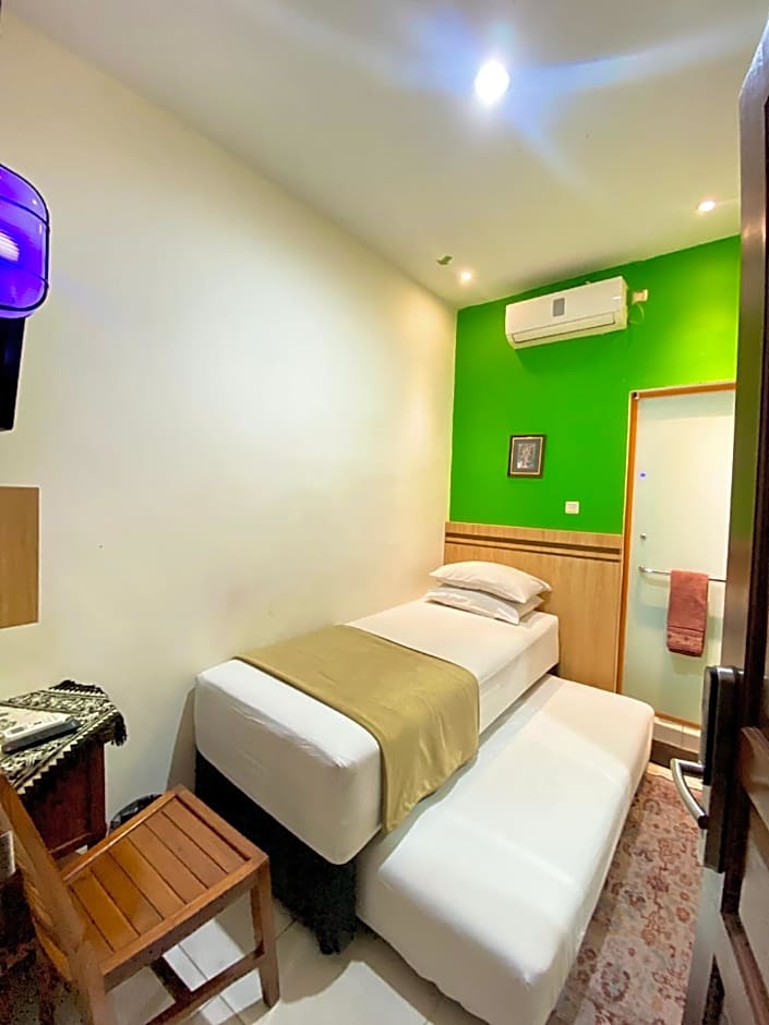 Cabin Hotel Bhayangkara