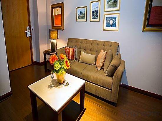 Las Ventanas Suites Hotel