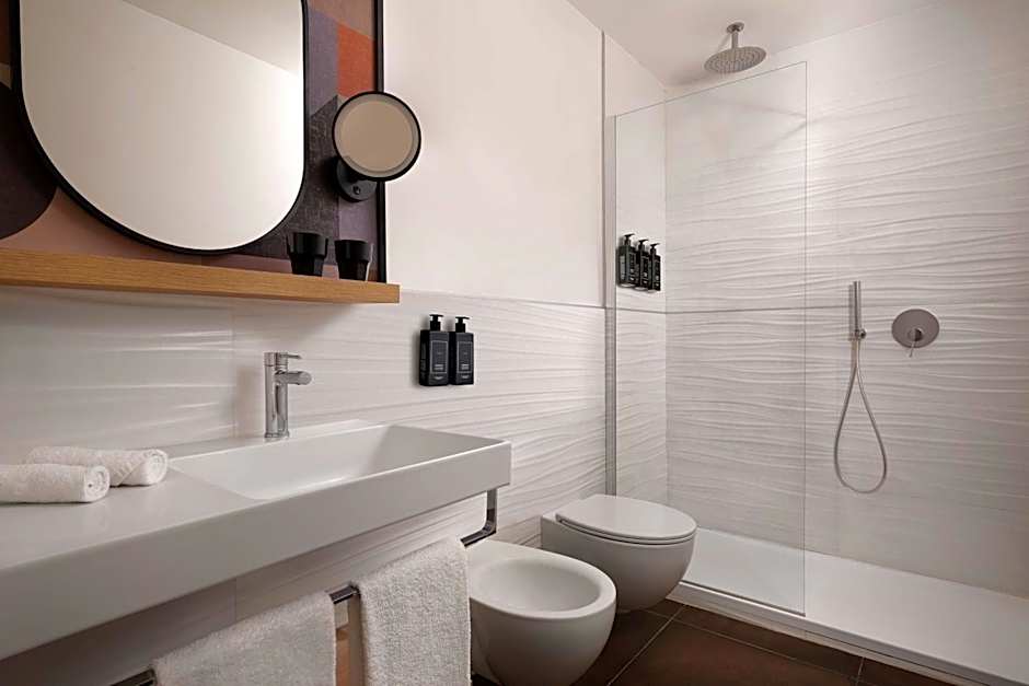 Spring House Hotel Rome Vatican, Tapestry Collection Hilton