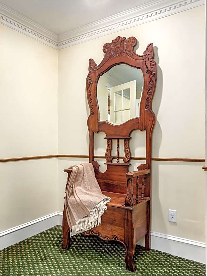 Lafayette Hotel Marietta