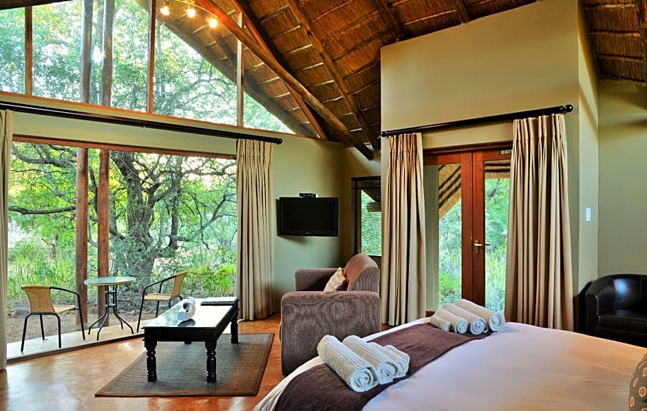 Black Rhino Game Lodge