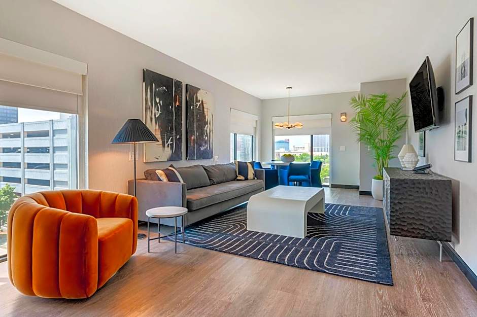 Cambria Hotel Detroit Downtown