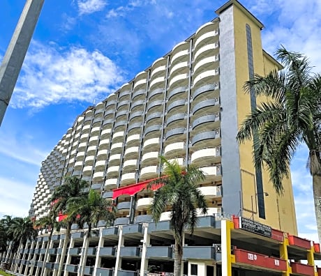 Dindings Pantai Desair Apartment By DPD