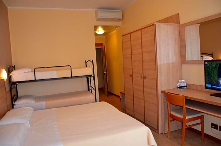 Hotel Mirage