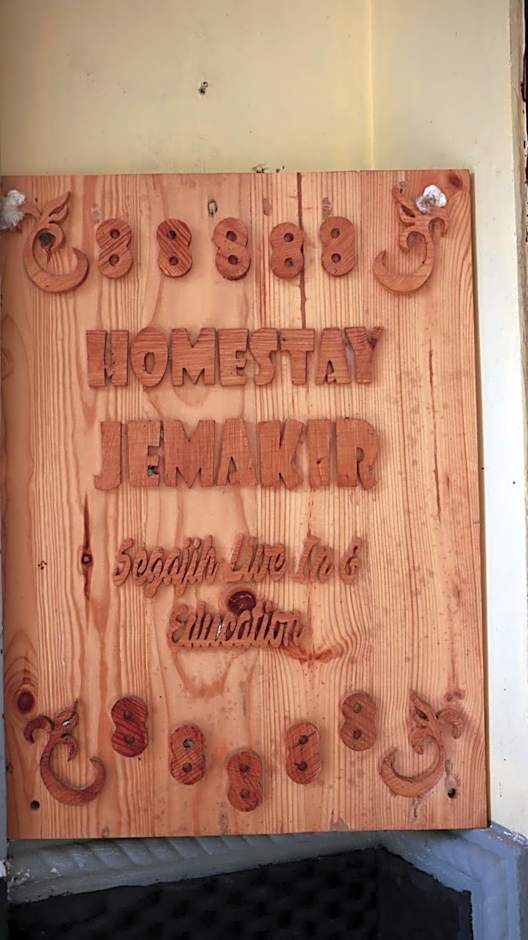 Jemakir Homestay