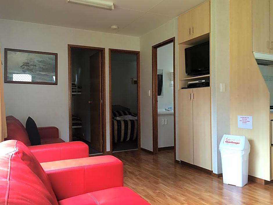 Smugglers Cove Holiday Village