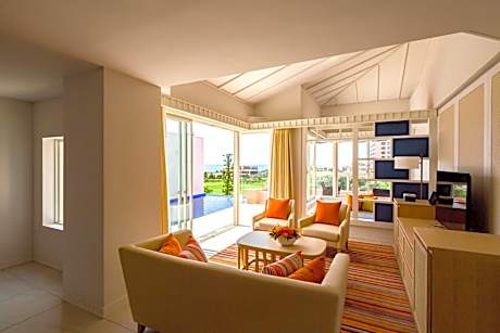 Pool Villa Premier 2st Floor with Lounge Access