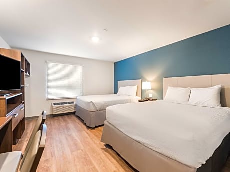 Standard Studio 2 Queen Beds Non-Smoking