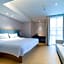 Ji Hotel Ningbo Yinzhou Wanda