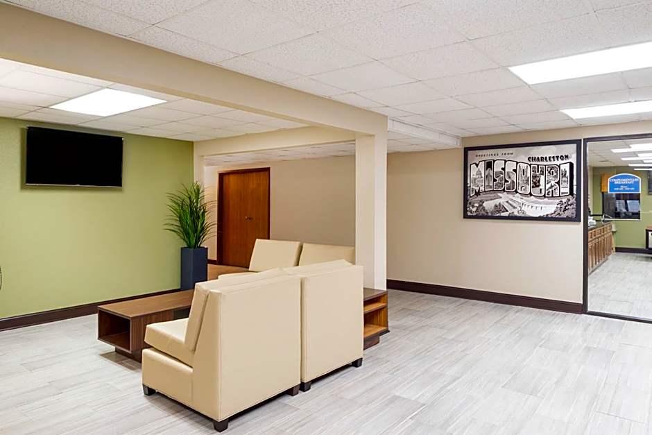 Super 8 by Wyndham Charleston/Sikeston East MO