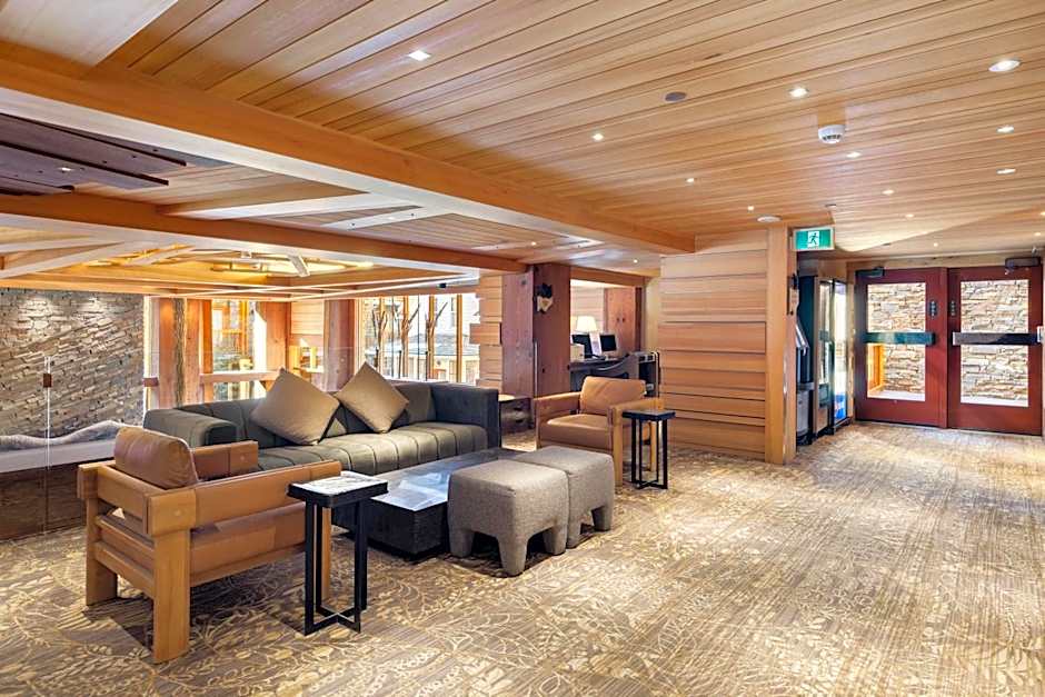 Moose Hotel and Suites