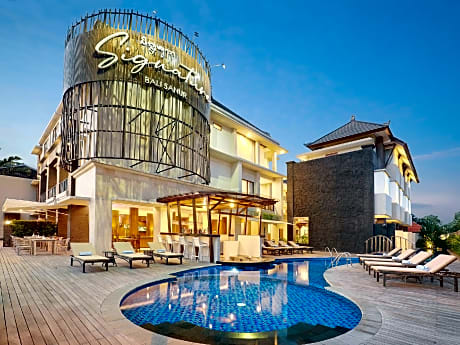 Townhouse Oak Signature Hotel