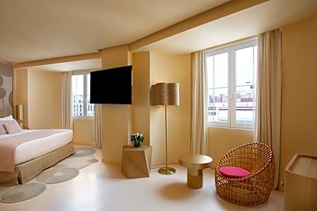 Junior Suite with Gran Via View