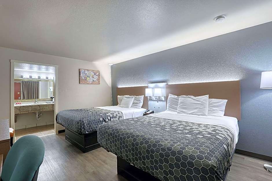 Econo Lodge Neenah