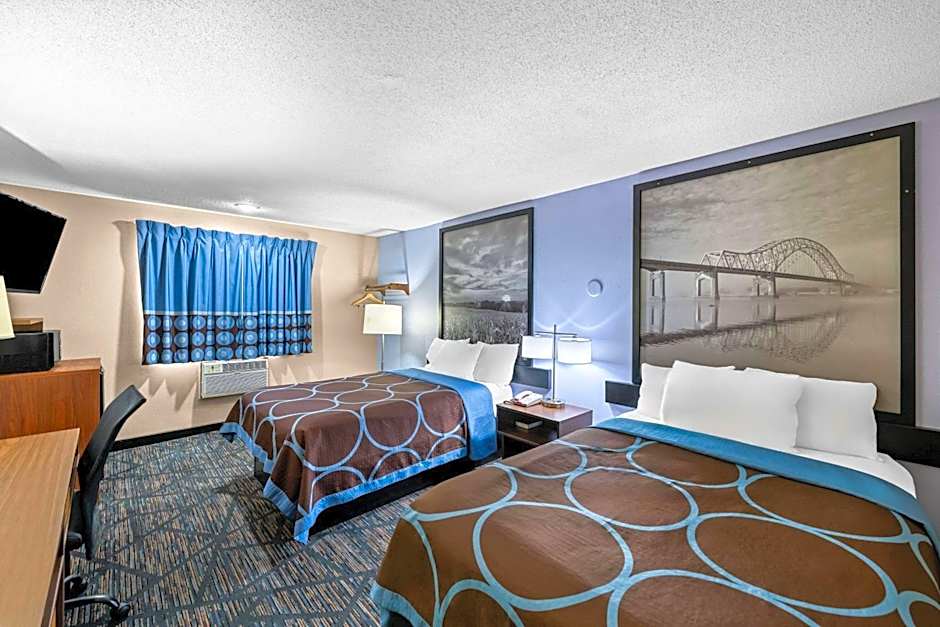 Super 8 by Wyndham Council Bluffs IA Omaha NE Area