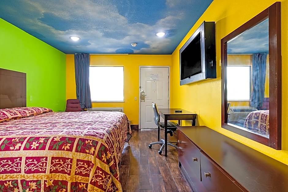 Hotel O Luxury Inn Channelview Baytown I-10