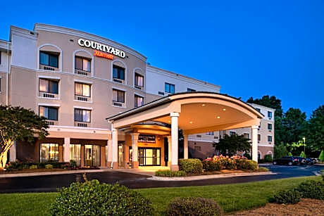 Courtyard by Marriott High Point