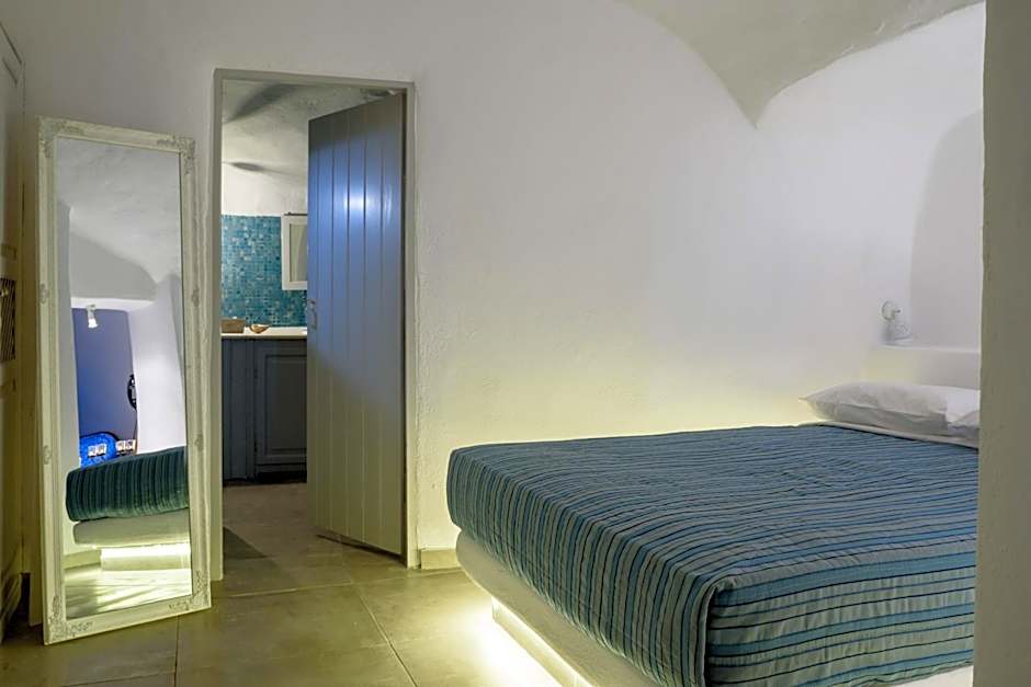 Ianthe Apartments & Villa