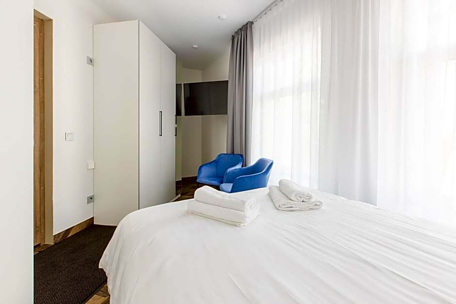 Seaside Central Hotel