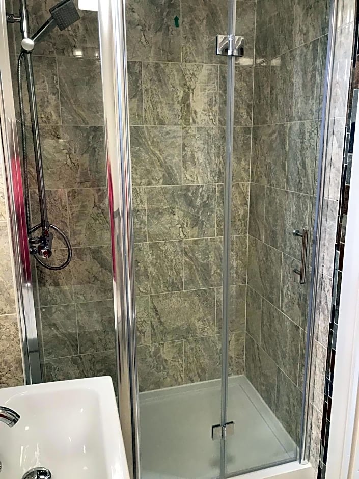 Old Thatch Bambers Green