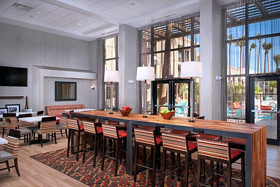 Hampton Inn By Hilton & Suites Phoenix Scottsdale Shea Blvd, AZ