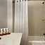 Country Inn & Suites by Radisson Romeoville - Bolingbrook