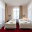 Modlin Palace