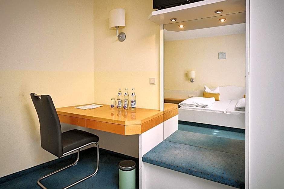 Herdegen Rooms - Self Check-in